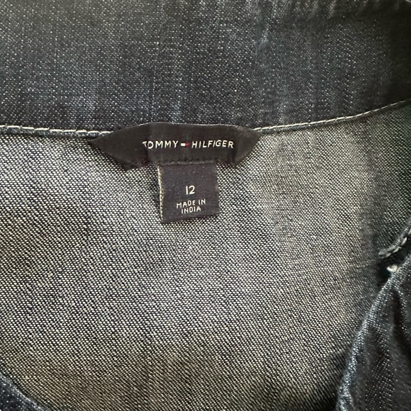 Tommy Hilfiger Adaptive Girls Denim Dress with Velcro Closure at Shoulders - Picture 3 of 6